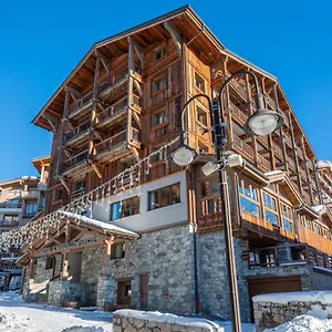 https://chalet-hotel-aiguille-percee.hotels-rhonealpes.com