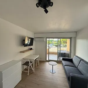 https://la-gavine.aixenprovencehotels.org